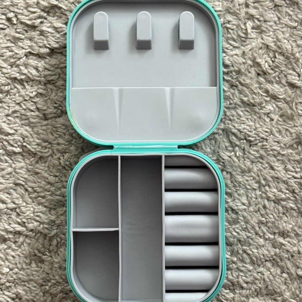 Travel Jewelry Box - Picture 15 of 16